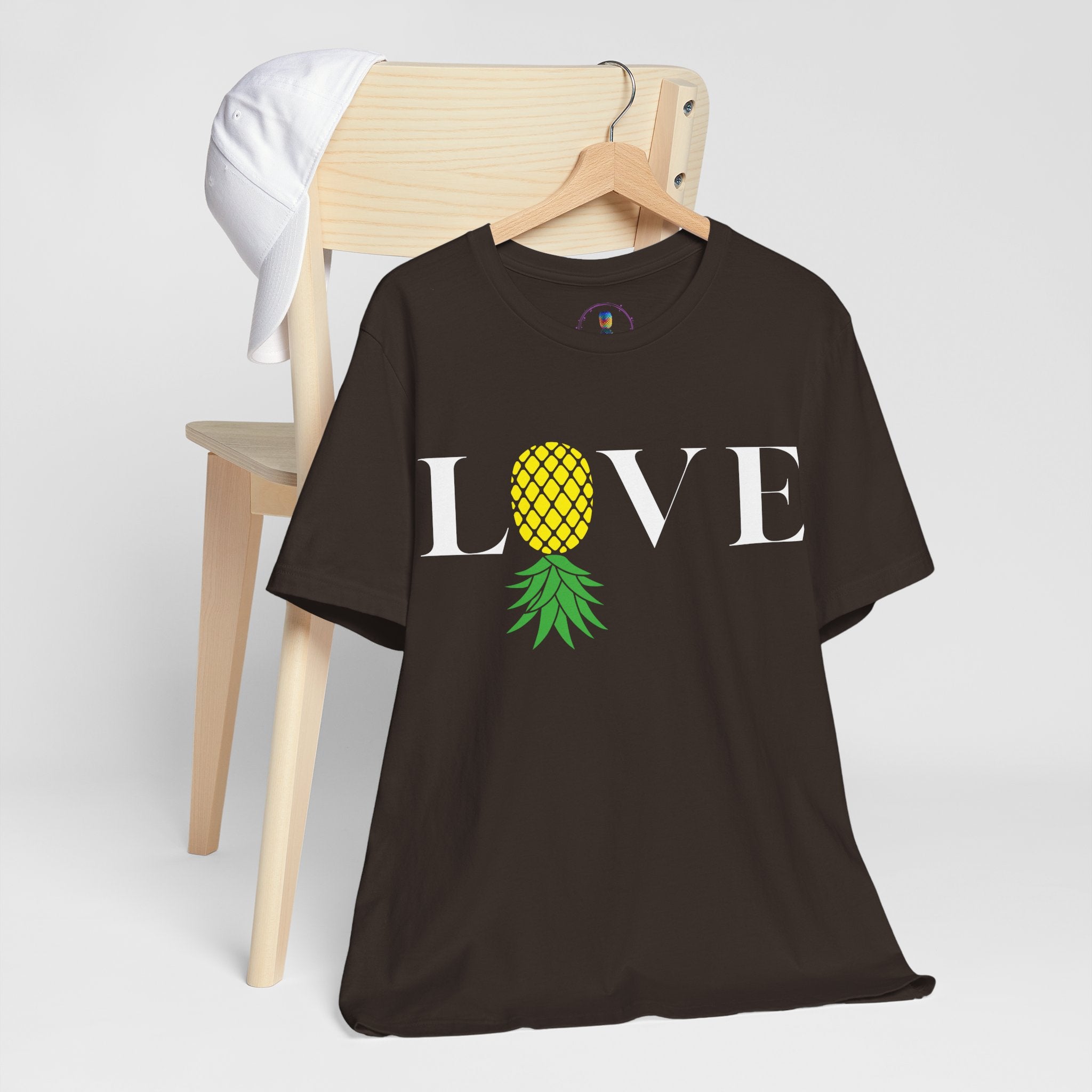 Pineapple Love Tee - Unisex Jersey Short Sleeve Shirt
