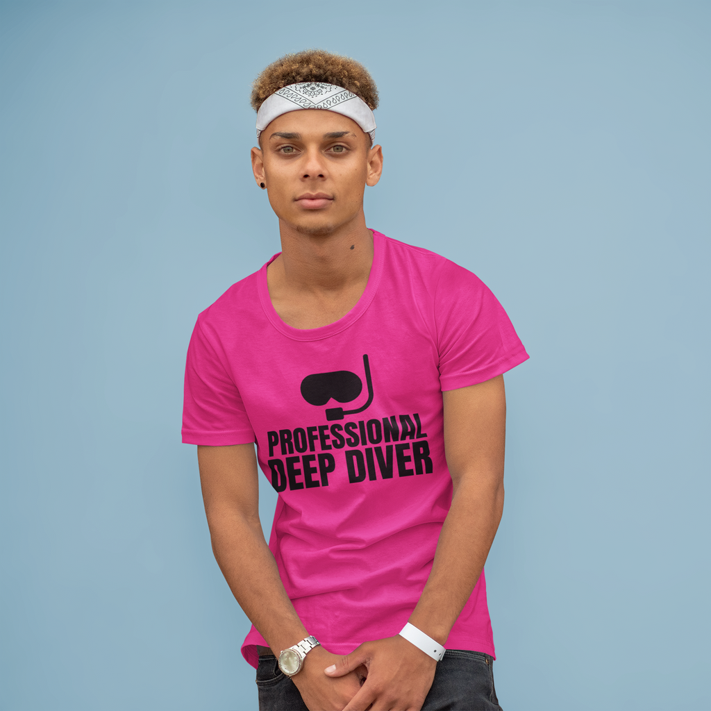 Professional Deep Diver Unisex T-Shirt - Perfect Gift for Scuba Enthusiasts